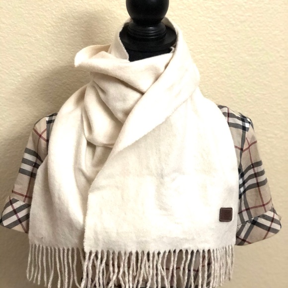 Scarf - Picture 5 of 6